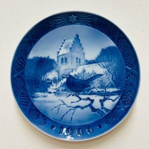 Wallplate Kai Lange “Blackbird at Christmas time” 1966 by Royal Copenhagen