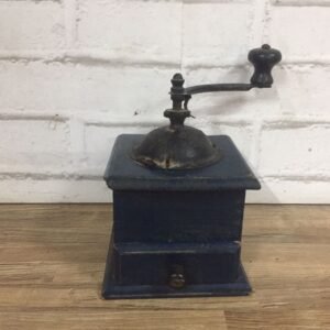 Molinillo de café ELMA de manivela  en madera azul marino. País Vasco años 50