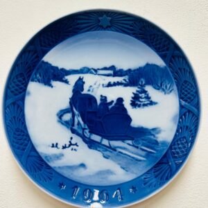 Wallplate Kai Lange “ Fetching the Christmas Tree” 1964 by Royal Copenhagen