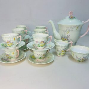 Juego de café 12 pax “Country Roses” by Old Royal Bone China 1960’s . Est. 1846