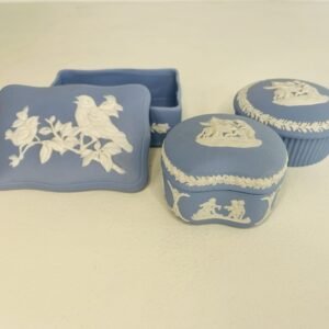 Joyeros de la colección Biscuit Blue Tableware by Wedgwood Inglaterra 1960’s
