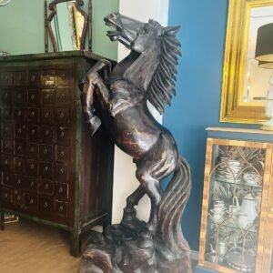 Escultura Museum Secretariat pura sangre en madera maciza 1970’s 202 cm