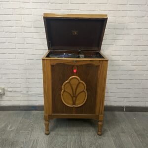 Gramófono de salón “His Master’s Voice 156 & N.15” by The Gramophone Co.LTD Hayes Middlesex, Inglaterra 1910’s