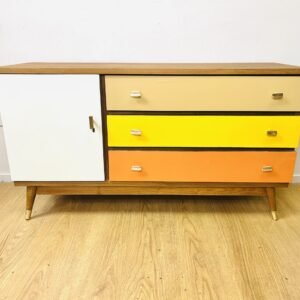 Aparador escandinavo midcentury by Axel Larsson Linje en madera de teca Suecia 1950’s