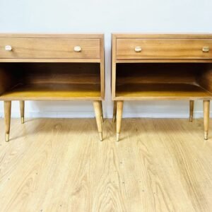 Pareja de mesas de noche midcentury by Fredericia Möbler Dinamarca 1950’s