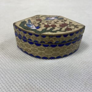 Cajita” Muishi” en esmalte cloisonné
