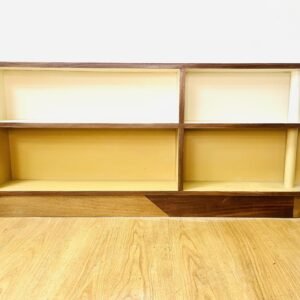 Möbler Estante escandinavo en madera de teca by J.Vibi   Para Petersen&Hansen Dinamarca 1960’s