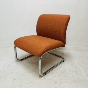 Sillón Bauhaus by Mücke Melder linie 1960’s en acero tubular y piel de borrego
