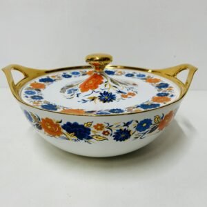 Sopera “ Rosalia” by Guillén Porcelanas España 1970’s y oro 18K