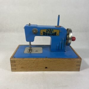 Maquina de coser de juguete Regina Berlin USA zone 1950’s 20x11x12