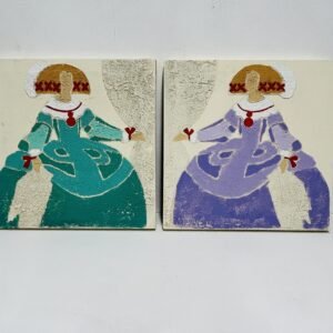 Pareja de meninas by Mariel 1980’s en lienzo terré arenado 45x45 cm . Precio ud