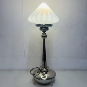 Lámpara “ Aladde” en platinie y opalina de murano Italia 1960’s 60 cm