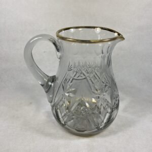 Jarra “Giralde” en cubeglass tallado y borde de oro fino 1960,s 21 cm