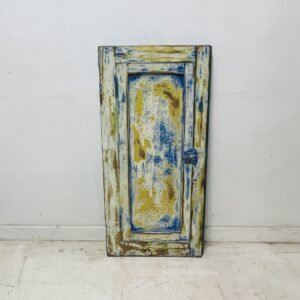 Antiguo ventanal con portalón 47x97 cm