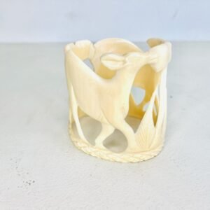 Brazalete decorativo de marfil 9x9 cm