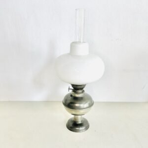 antiguo quinqué Kosmos Brenner con tulipa opalina y cuerpo en plata WMF sellada Alemania 1930’s