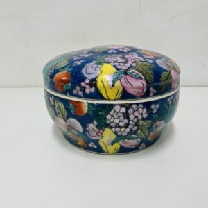 Coqueille Shoen by HK 5 Dinasty 1970’s 24x15 cm