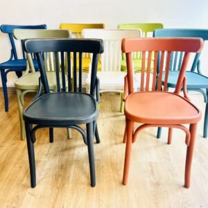 Sillas Thonet Bistrot colección Mediterráneo By la Opalina
