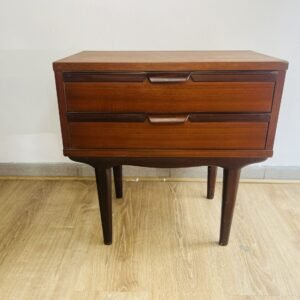 Mesa de noche danesa Mid-Century 1960’s 55x33x55 cm