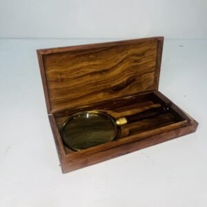 Antigua lupa técnica en madera y cuello de latón 1960’s 26 cm