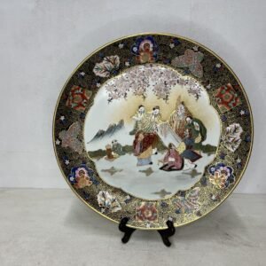Plato Royale Kinkhozan en porcelana de Macau 1960’s 26 cm