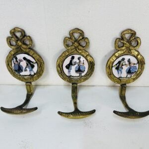 Antiguos colgadores Fragonard en bronce y esmalthé 1950’s 12 cm.